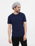 Man wearing gray linen cap full body standing casual